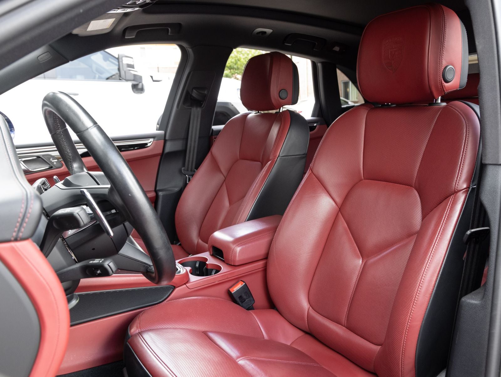 2023 Porsche Macan S