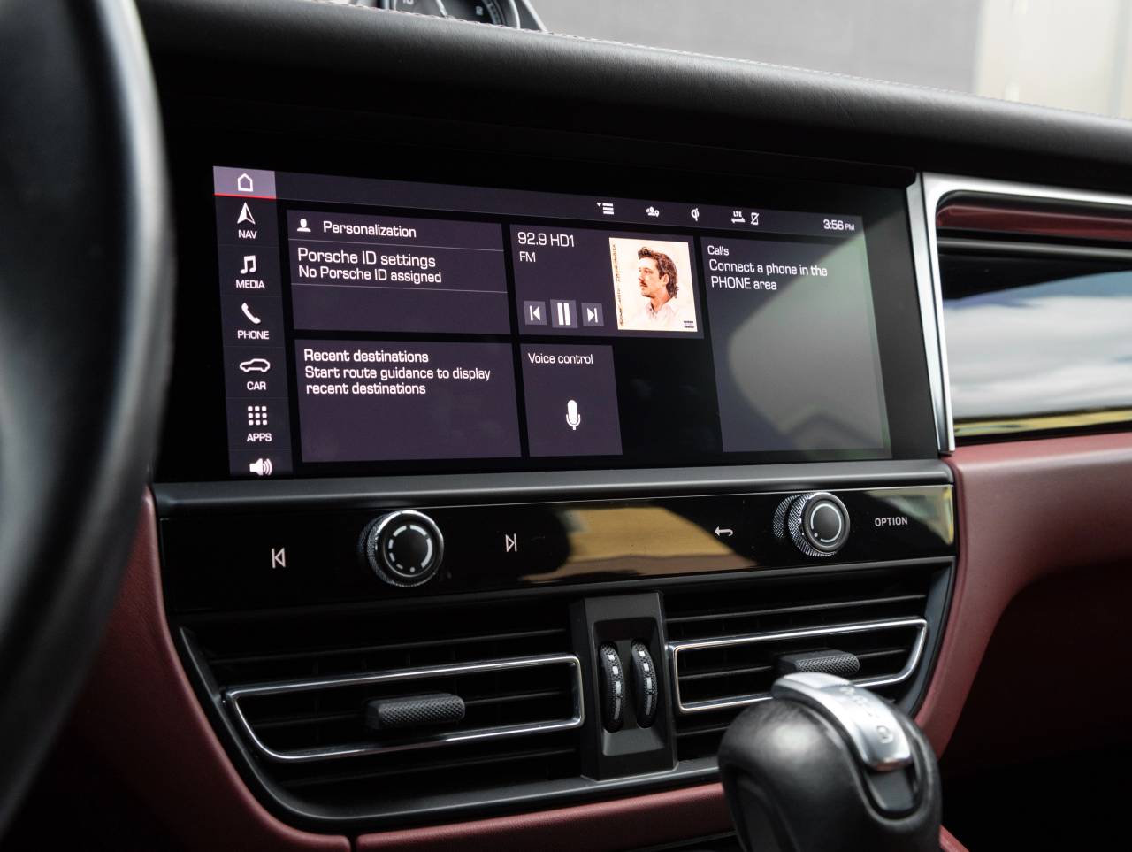 2023 Porsche Macan S