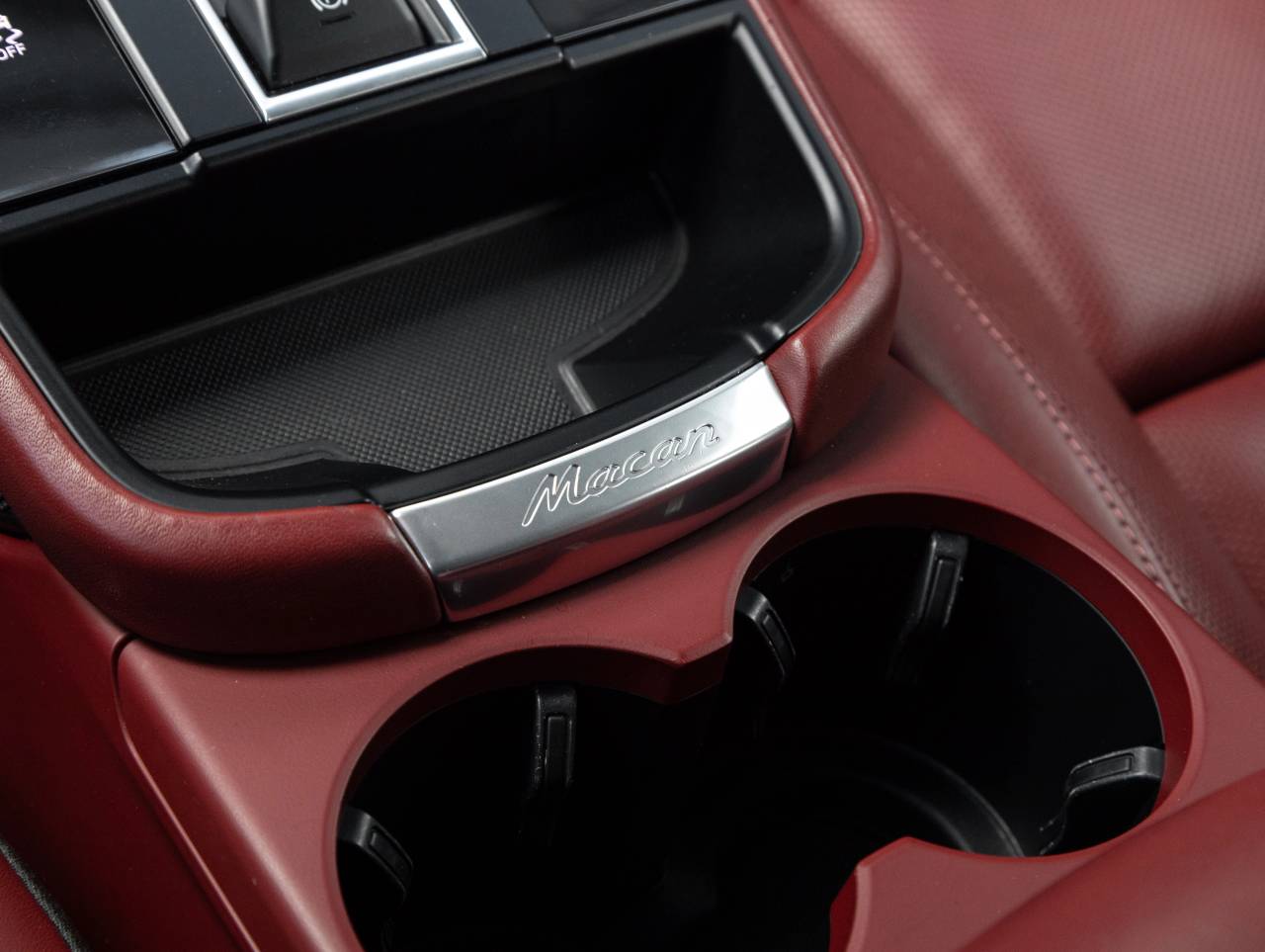 2023 Porsche Macan S