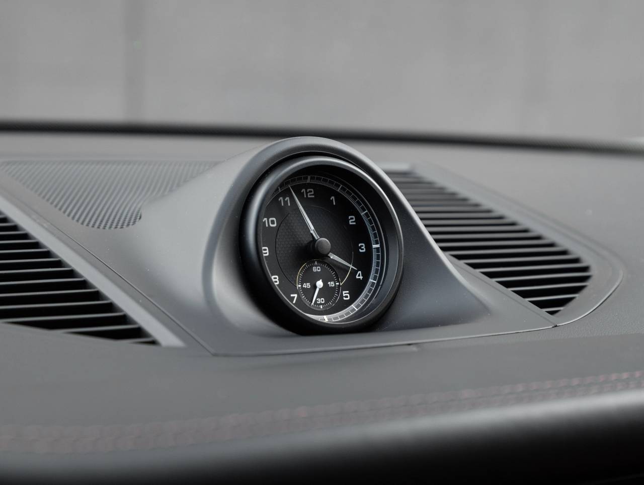 2023 Porsche Macan S