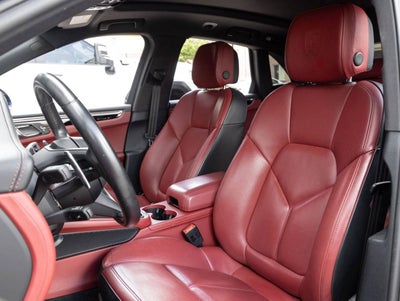 2023 Porsche Macan S