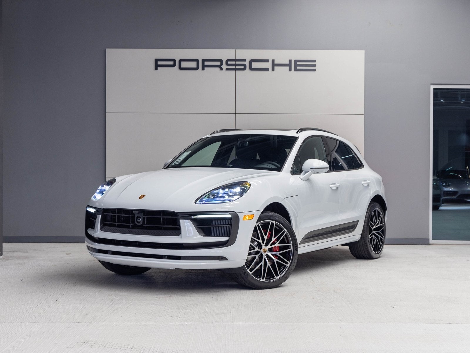 2026 Porsche Macan Macan S