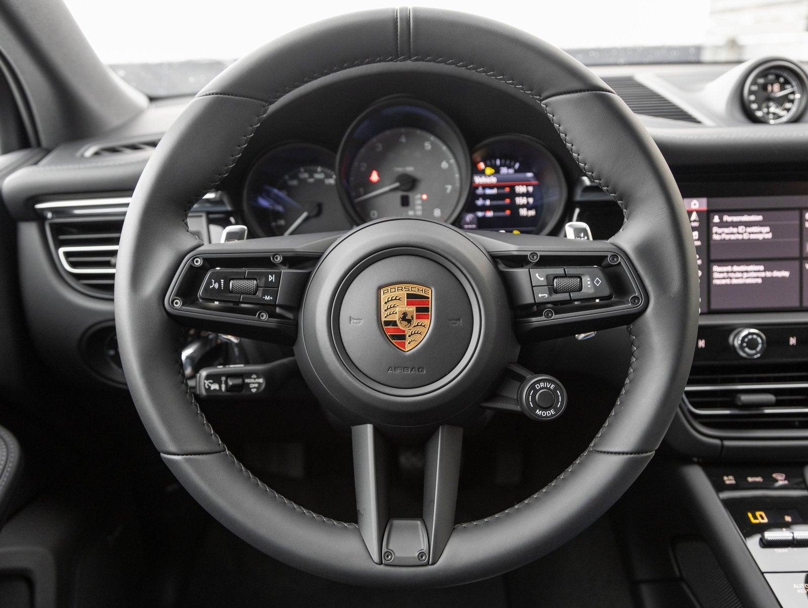 2026 Porsche Macan Macan S