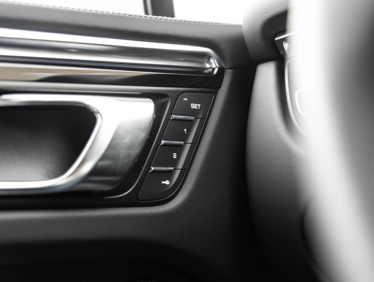 2026 Porsche Macan Macan S