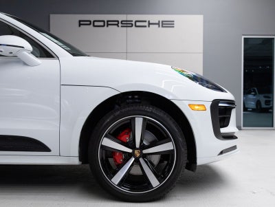 2026 Porsche Macan S