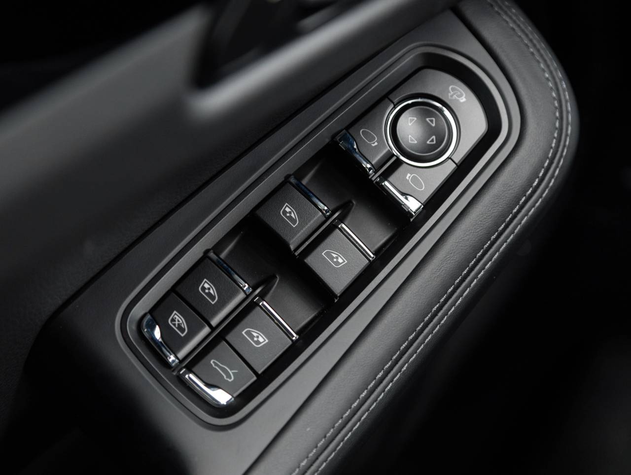 2026 Porsche Macan Macan S