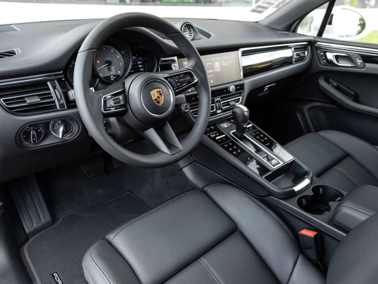 2026 Porsche Macan S