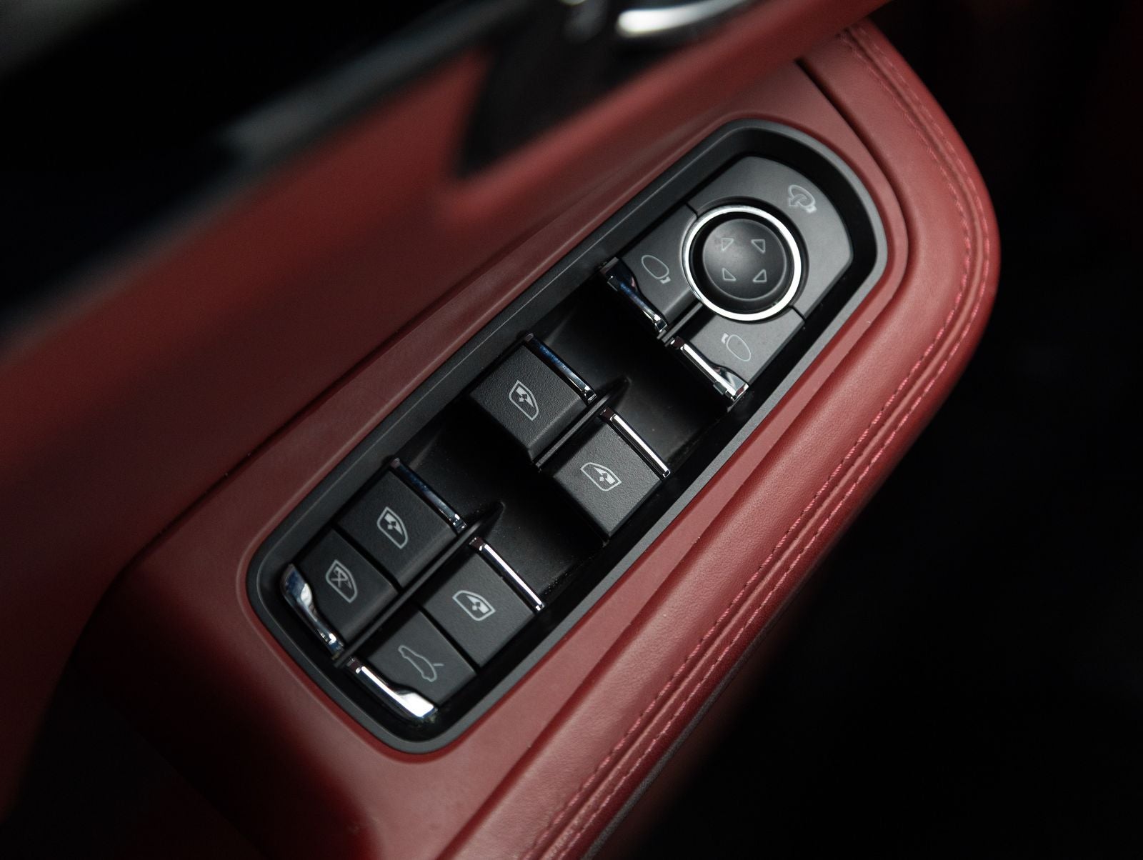 2024 Porsche Macan Macan S (MY24)