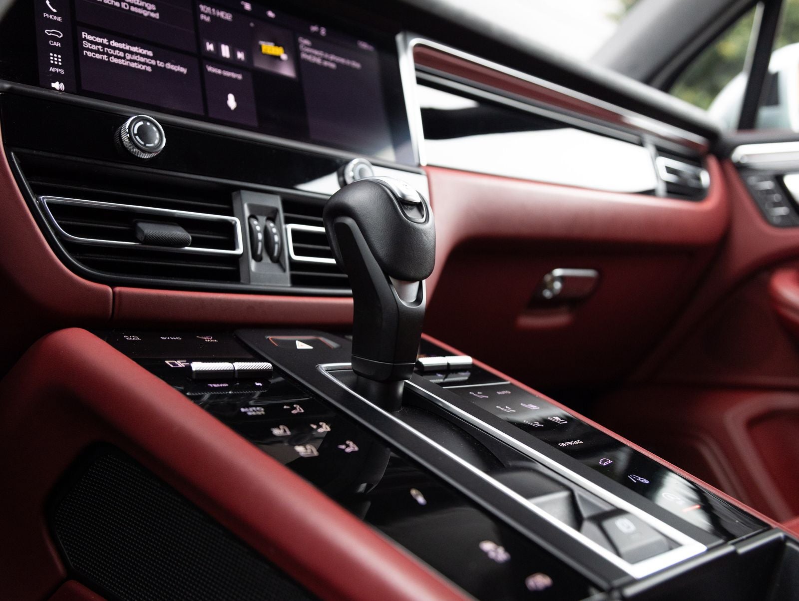 2024 Porsche Macan Macan S (MY24)