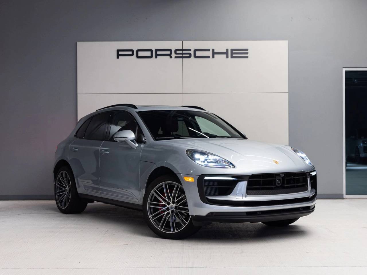 2024 Porsche Macan Macan S (MY24)
