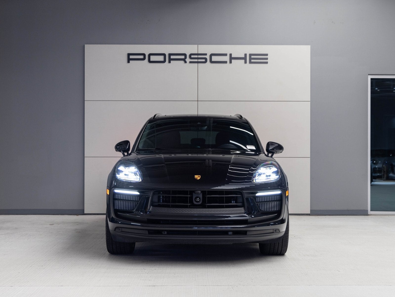 2025 Porsche Macan Macan S