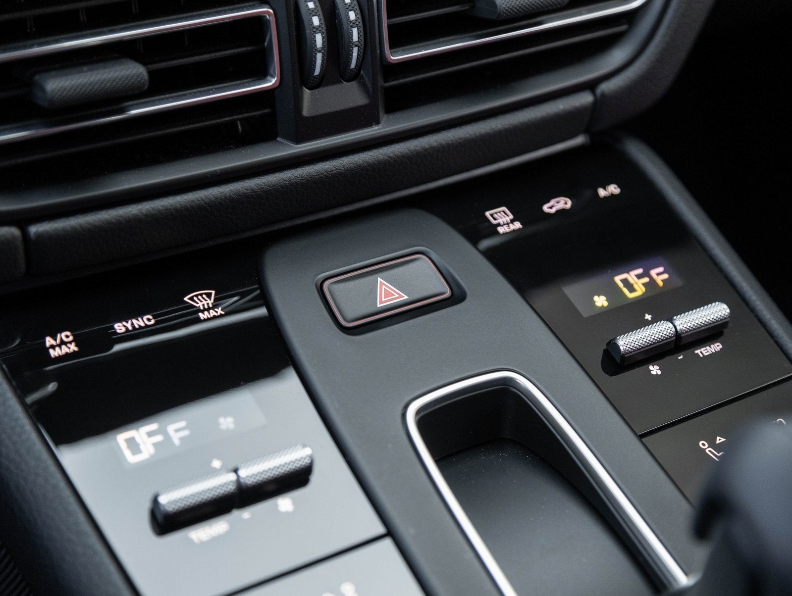 2025 Porsche Macan Macan S