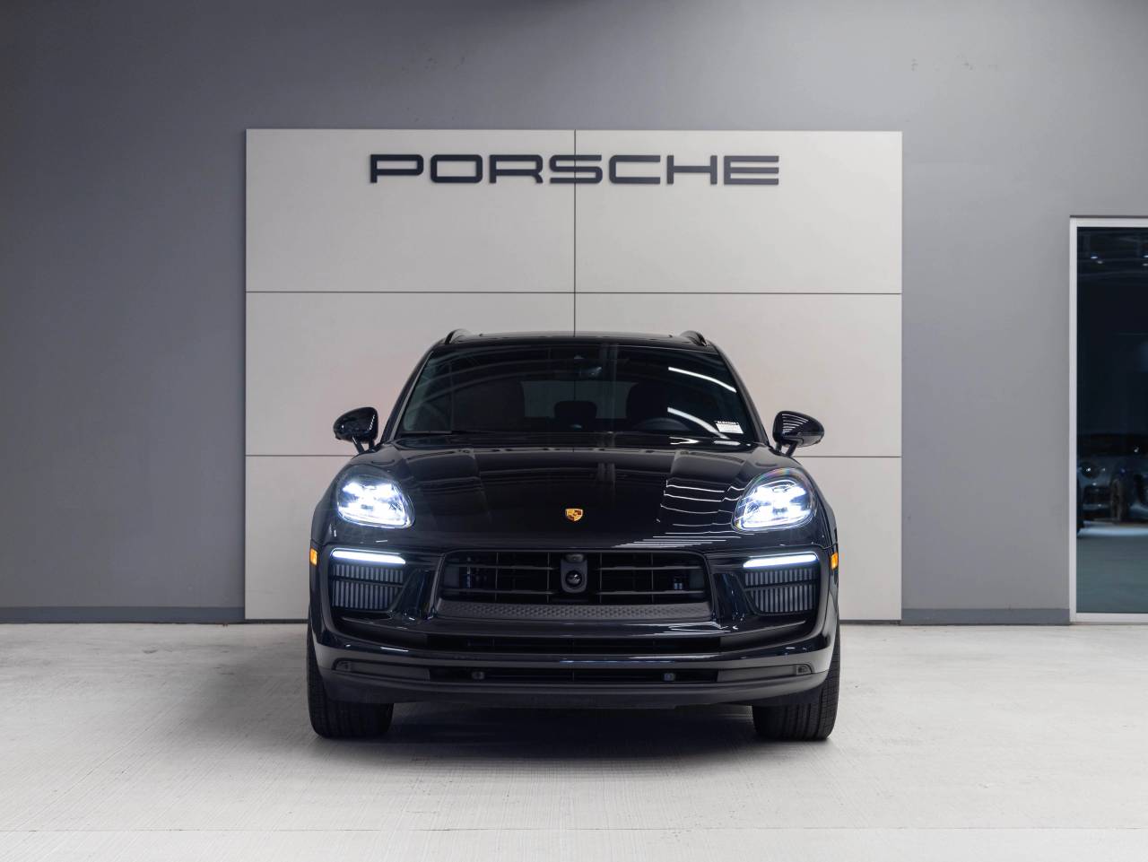 2025 Porsche Macan Macan S