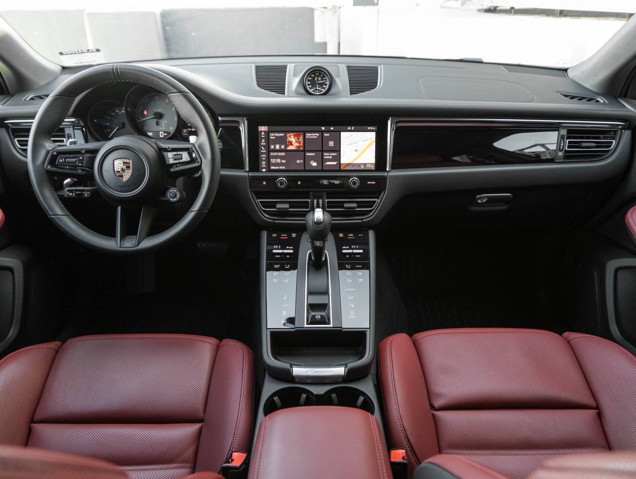 2025 Porsche Macan Macan S