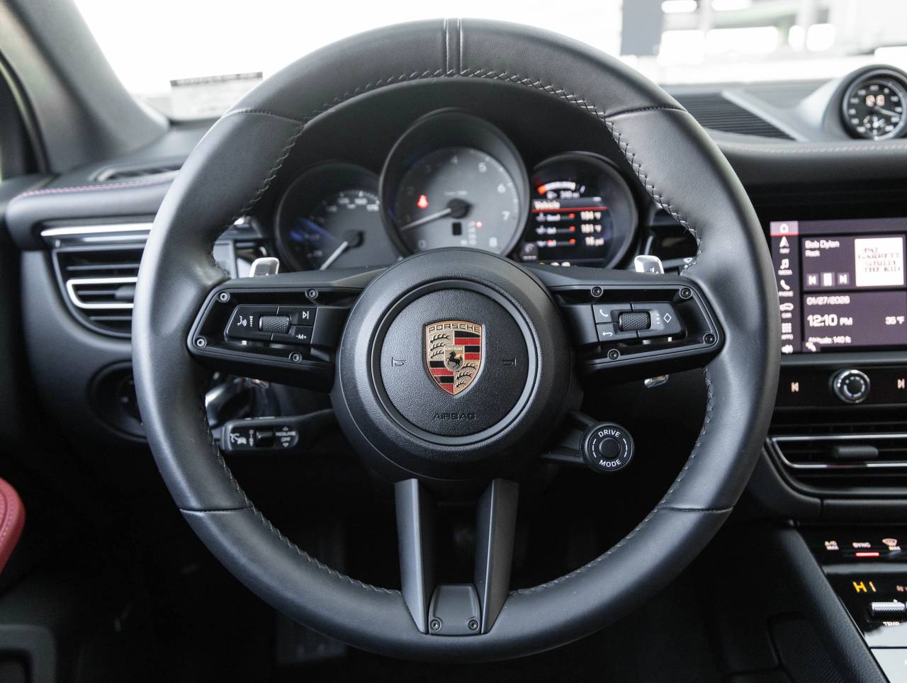 2025 Porsche Macan Macan S