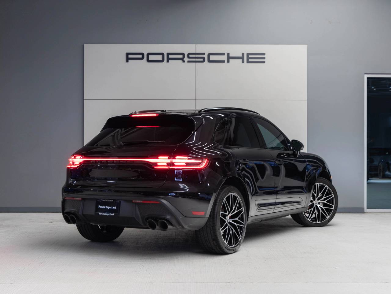 2025 Porsche Macan Macan S