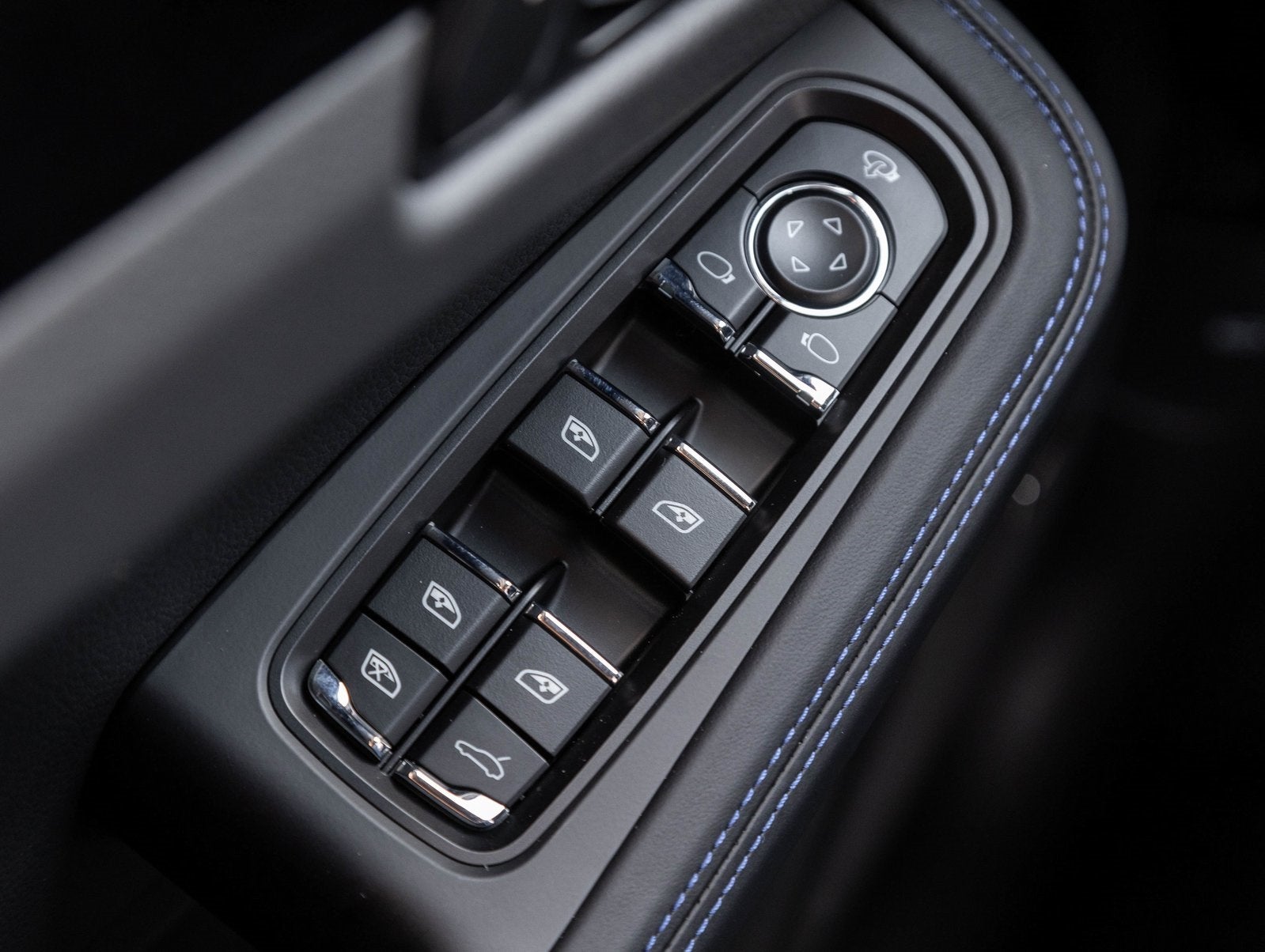 2026 Porsche Macan Macan S