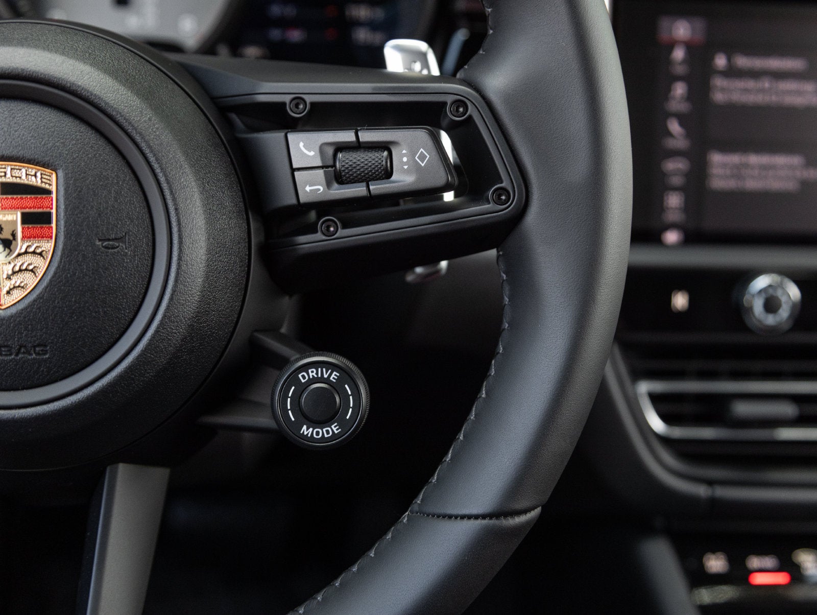 2026 Porsche Macan Macan S