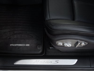 2026 Porsche Macan Macan S