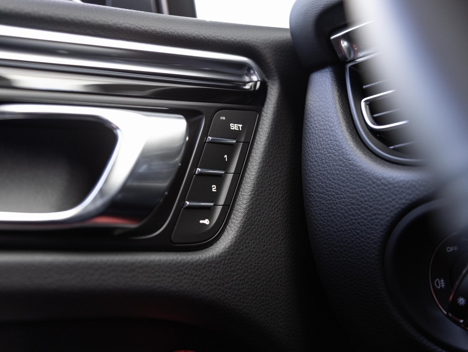 2026 Porsche Macan Macan S