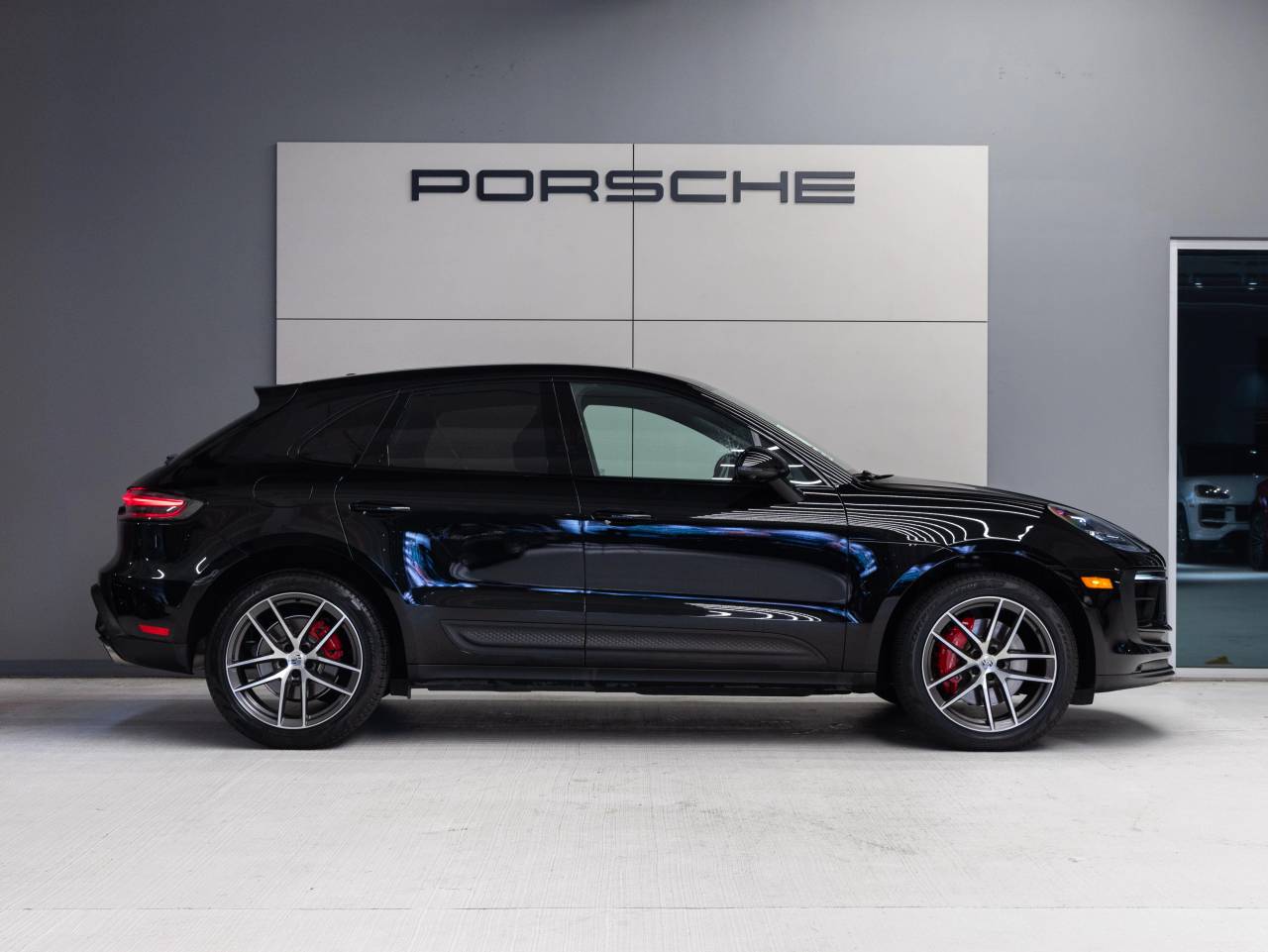 2023 Porsche Macan S