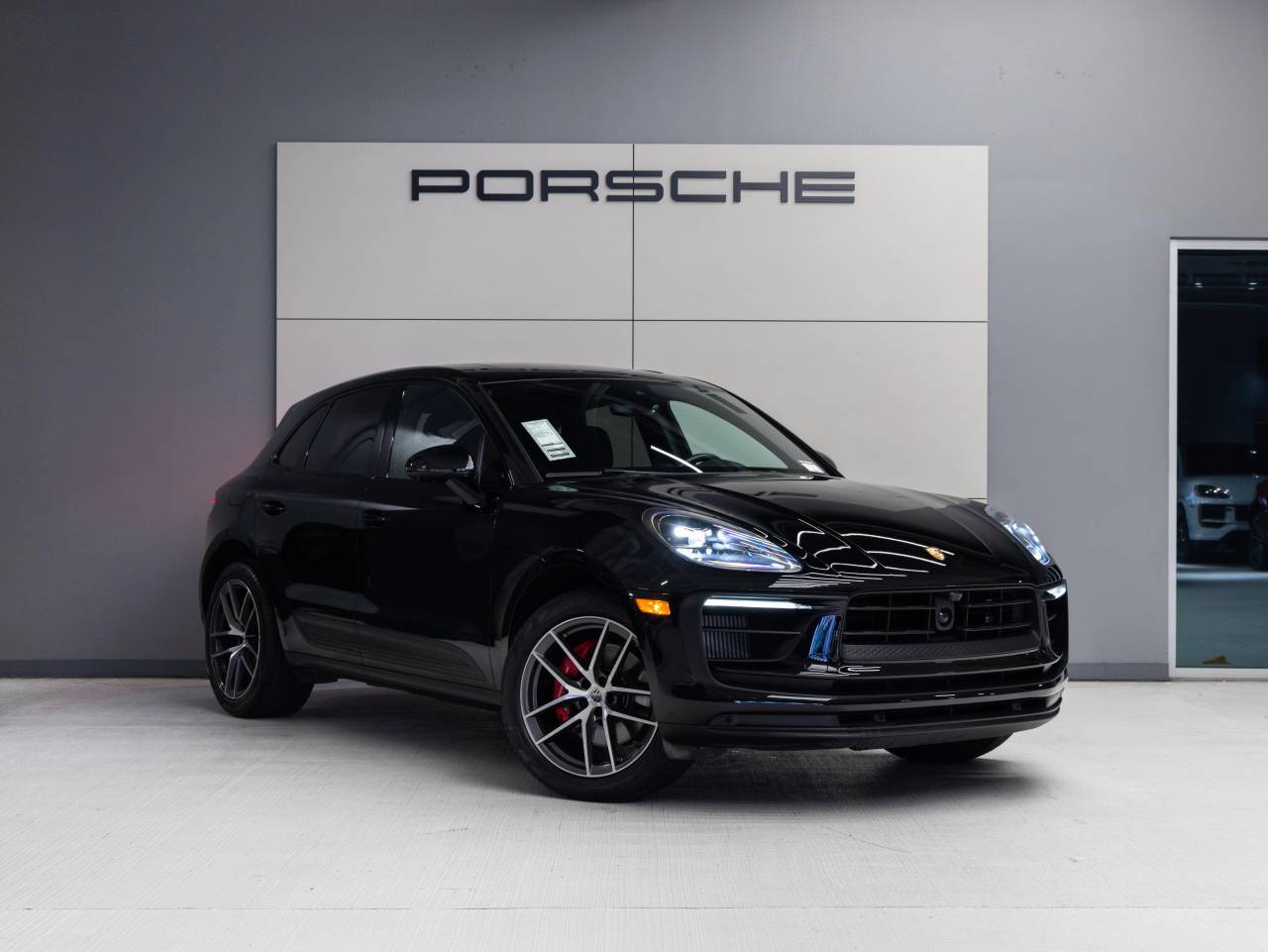2023 Porsche Macan S