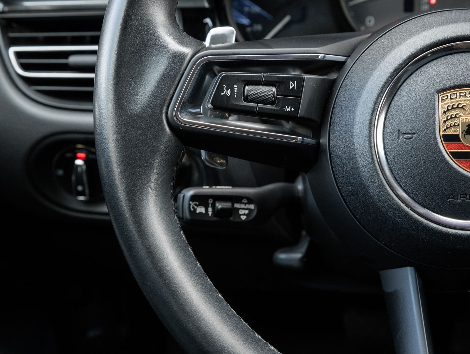 2023 Porsche Macan S