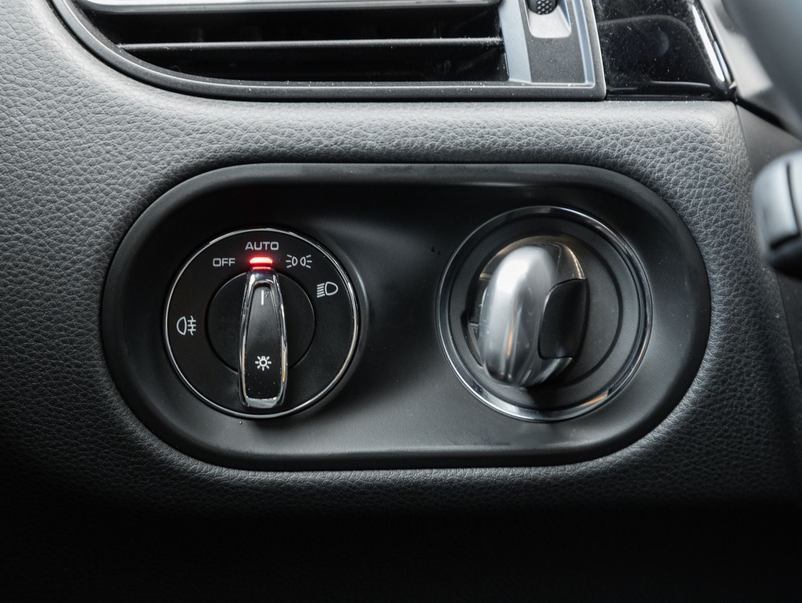 2023 Porsche Macan S