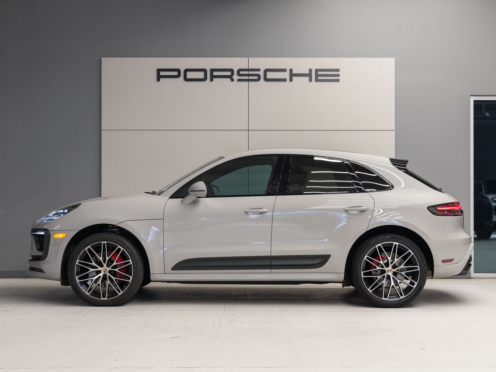 2023 Porsche Macan S