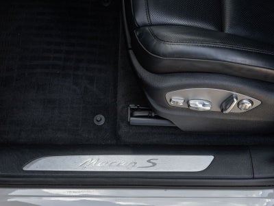 2023 Porsche Macan S