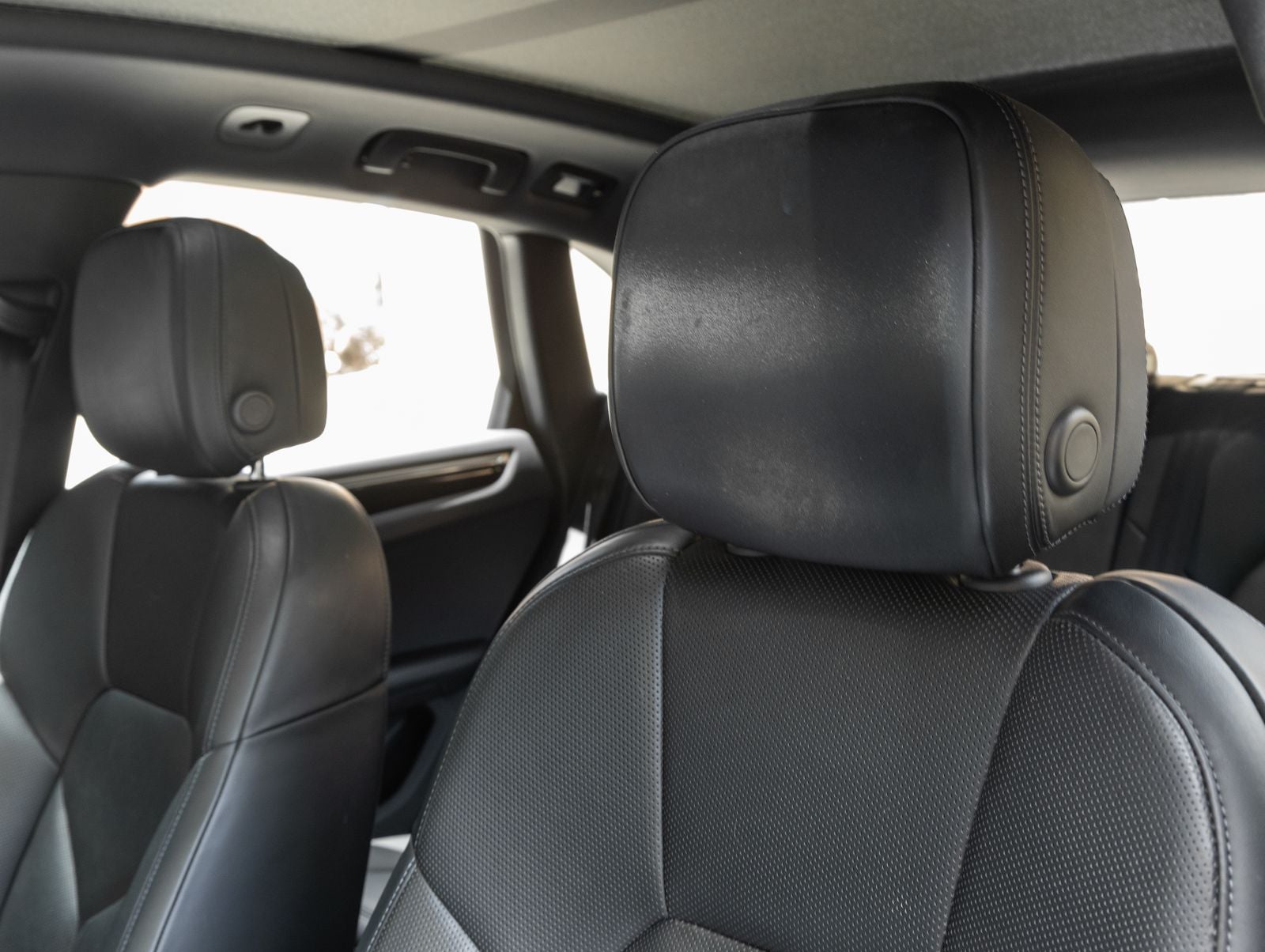 2023 Porsche Macan S