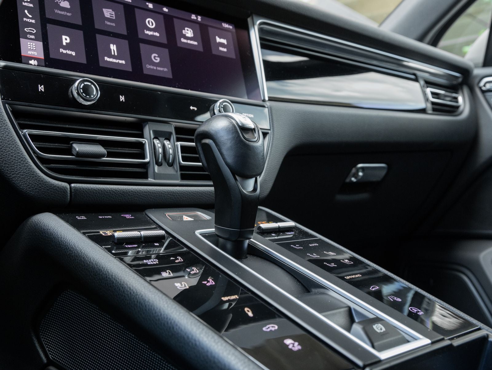 2023 Porsche Macan S