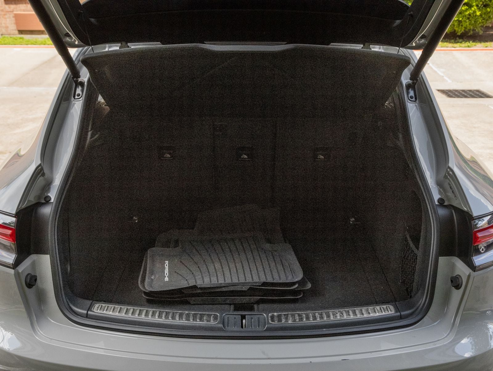 2023 Porsche Macan S