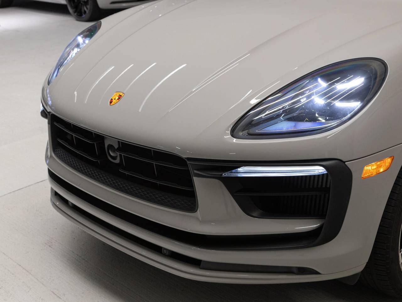 2023 Porsche Macan S