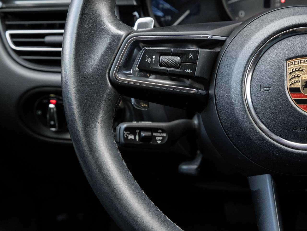 2023 Porsche Macan S