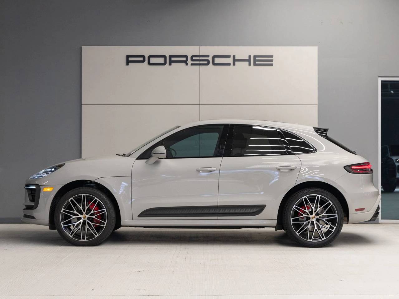 2023 Porsche Macan S