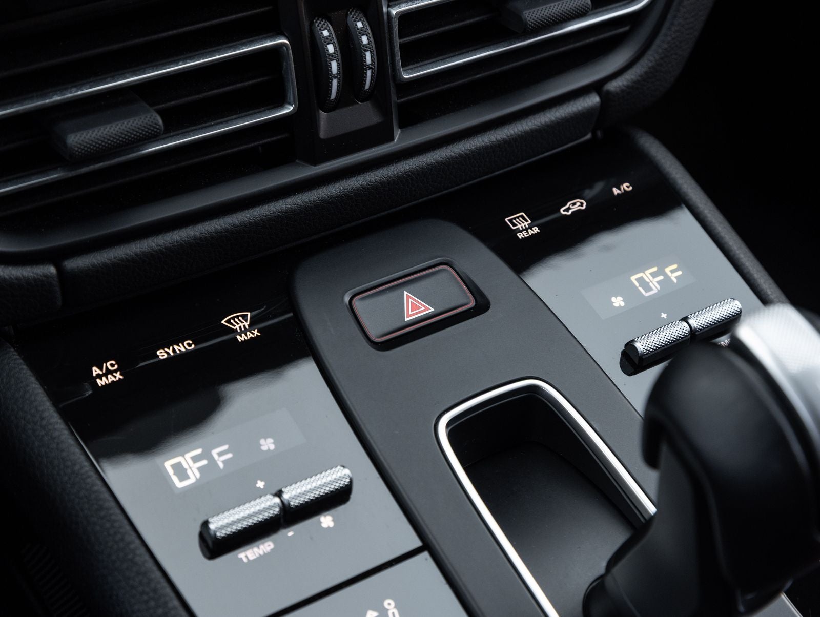 2023 Porsche Macan Macan S (MY23)