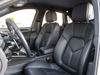 2023 Porsche Macan Macan S (MY23)