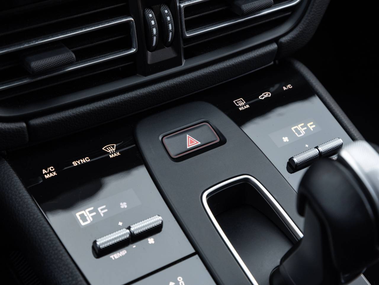 2023 Porsche Macan Macan S (MY23)