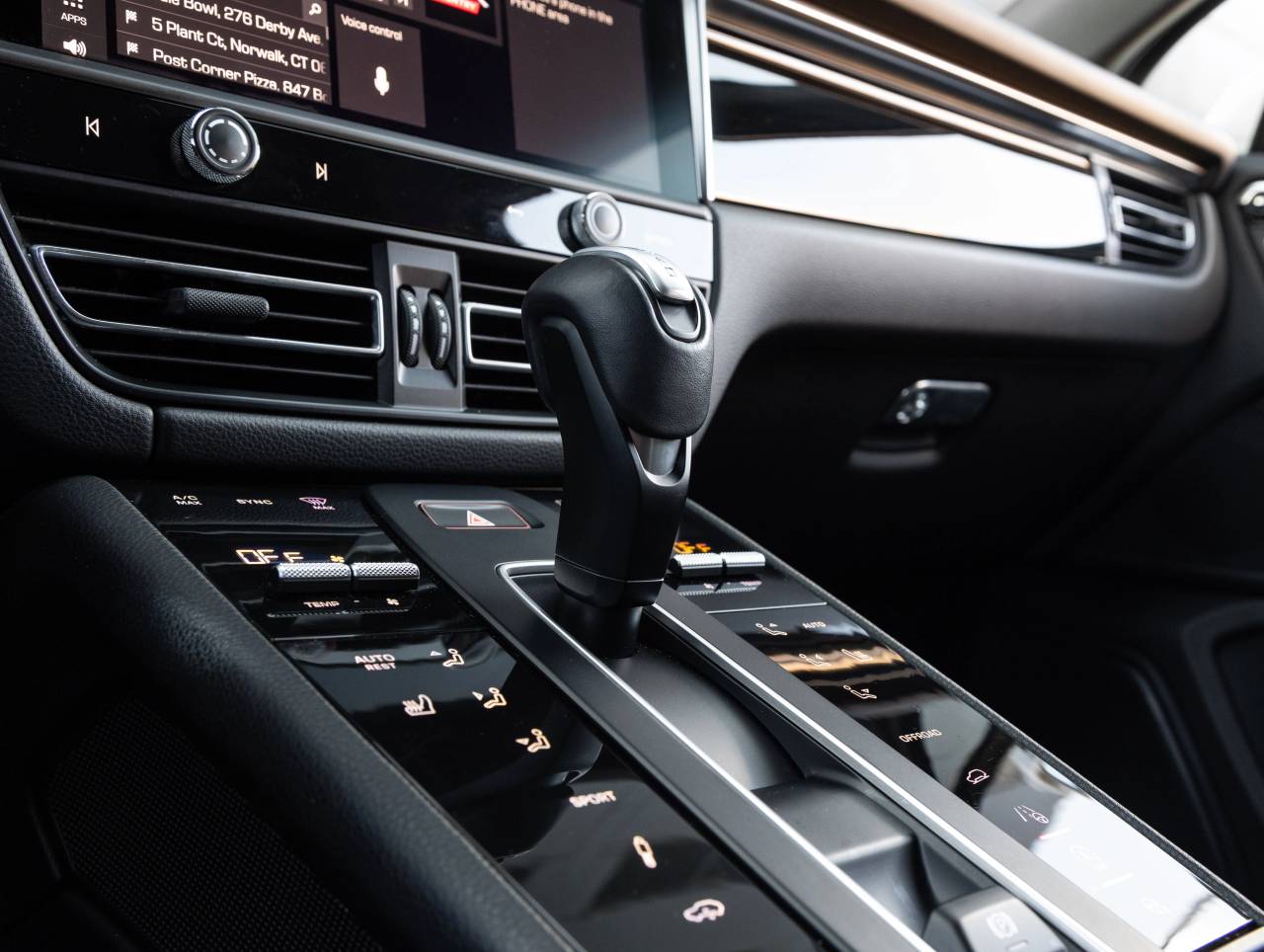 2023 Porsche Macan Macan S (MY23)