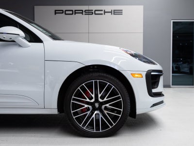 2026 Porsche Macan Macan S