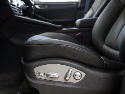 2026 Porsche Macan Macan S