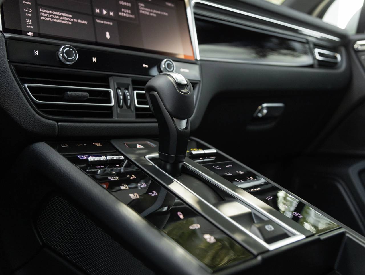2026 Porsche Macan Macan S