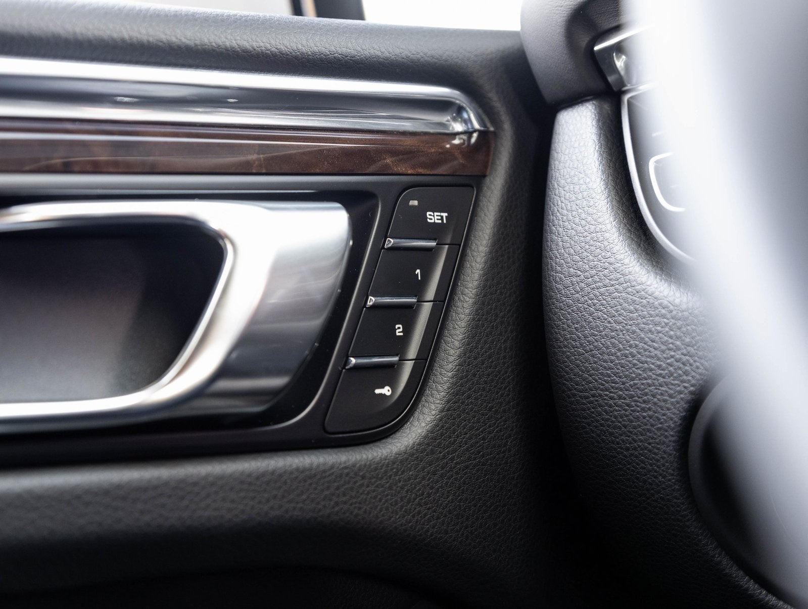 2026 Porsche Macan Macan S