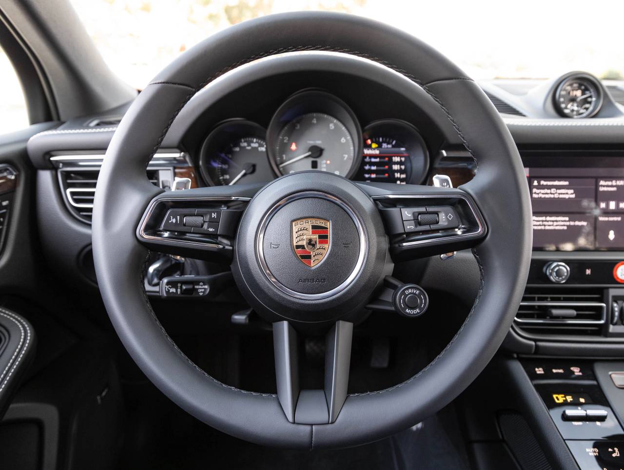 2026 Porsche Macan Macan S