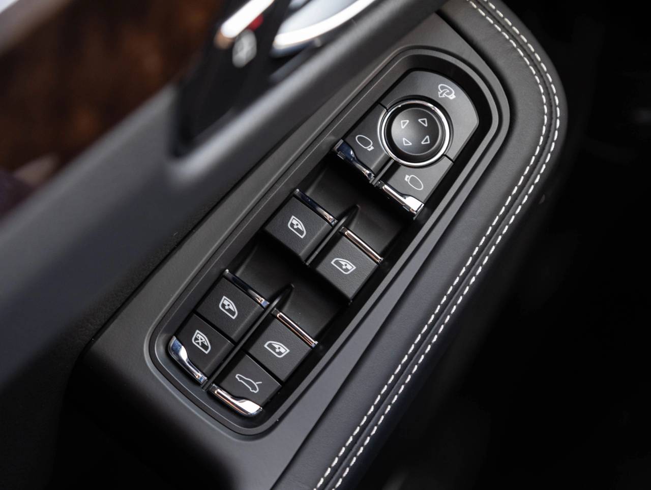 2026 Porsche Macan Macan S