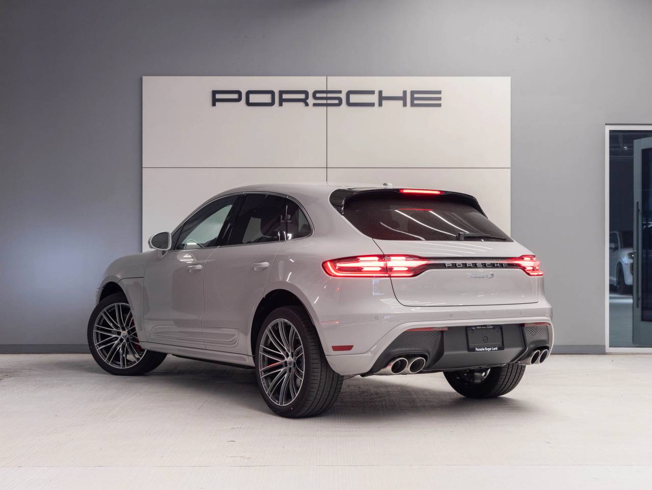 2026 Porsche Macan Macan S