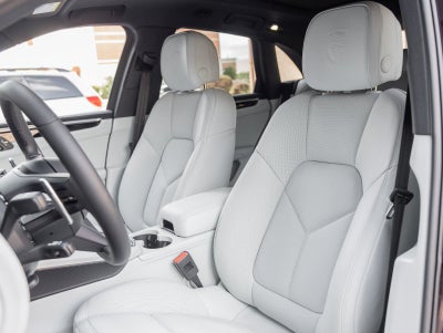 2026 Porsche Macan S