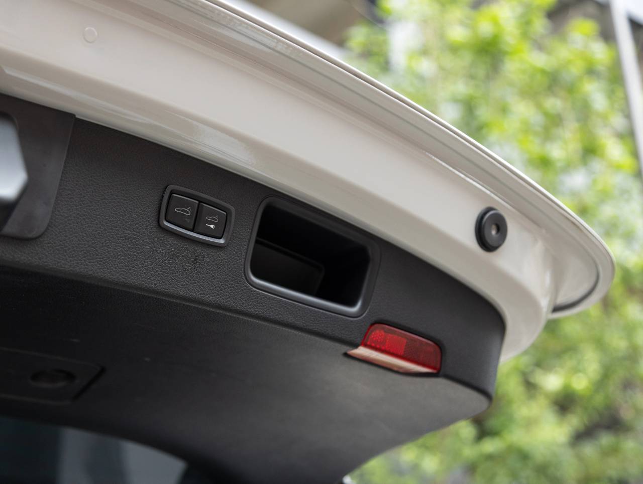 2023 Porsche Macan S