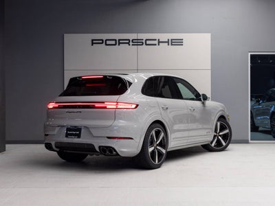 2026 Porsche Cayenne GTS
